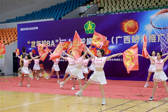 图为开幕式文艺表演